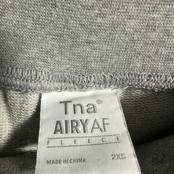 TNA Gray Cozy AF Fleece Sweatpants Size 2XS - Picture 4 of 4